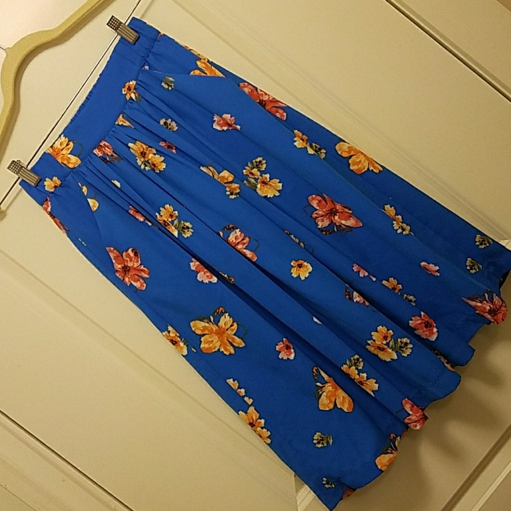 Cece skirt with pockets